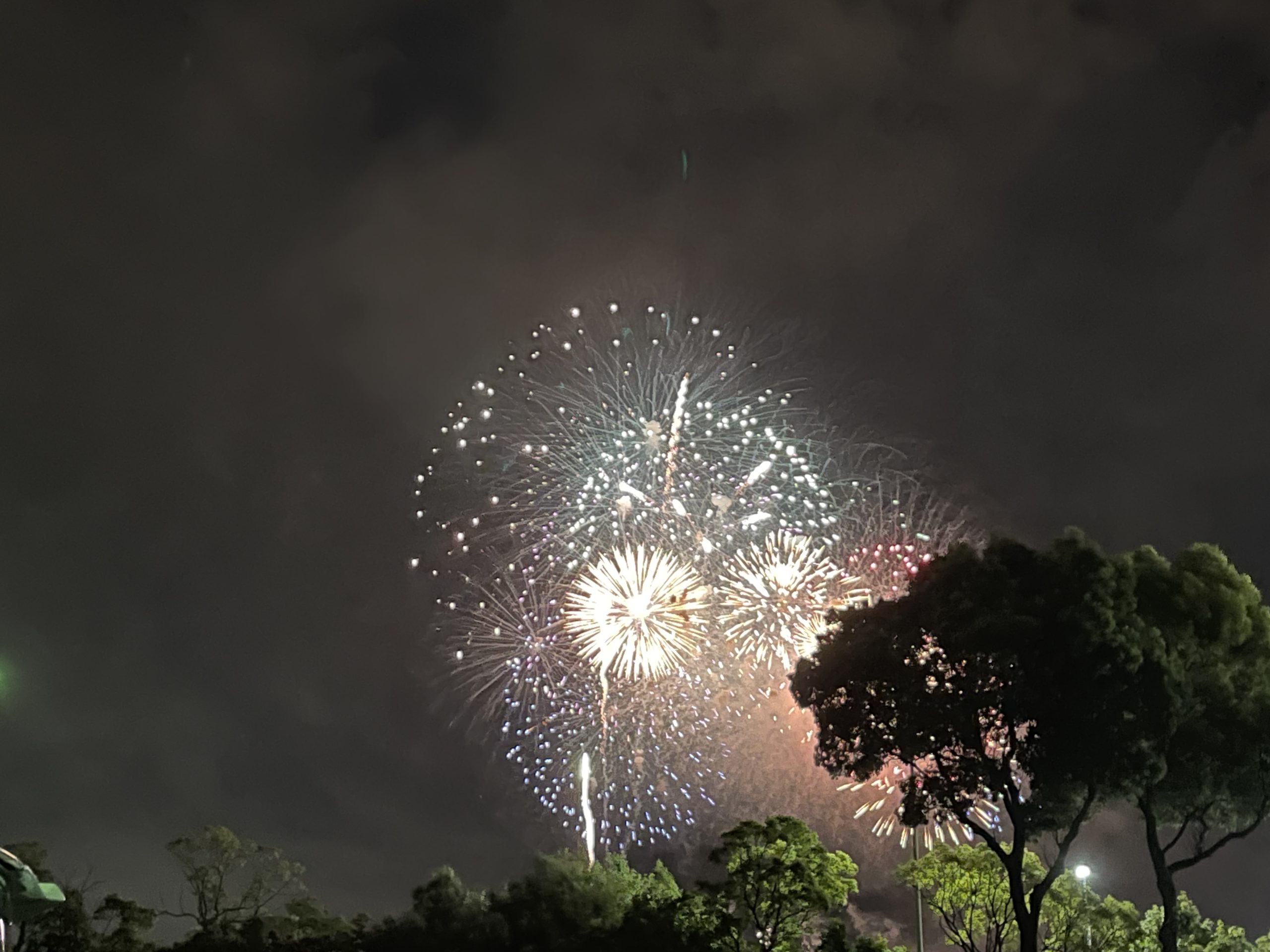 花火　　梅川