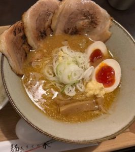 味噌炙り焼豚麺    栗栖